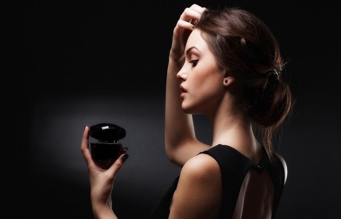 رایحه عطر.jpg